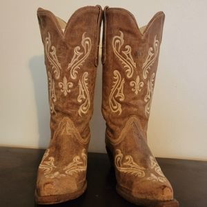 Corral cowboy boots with stitching. Leather. Sz 9